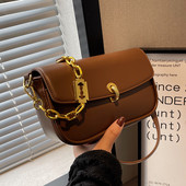 Maza eko ādas soma ar rāvējslēdzēju un slēdzenes aizdari