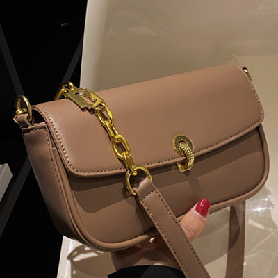 Maza eko ādas soma ar rāvējslēdzēju un slēdzenes aizdari