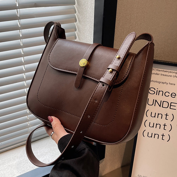 Casual torbica s podesivom ručkom - eko koža