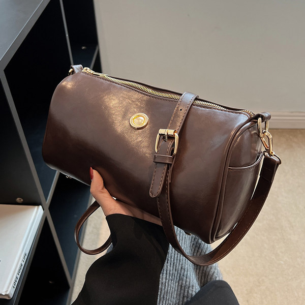 Casual torbica od eko kože sa metalnim elementom