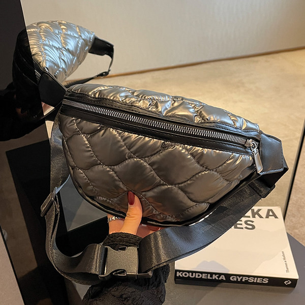 Modes jostas soma - vairākas krāsas