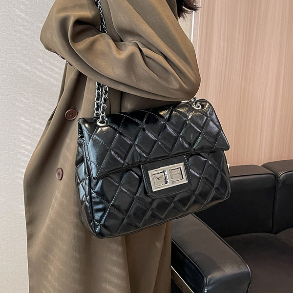 Eco bőr kézitáska gyémántmintával