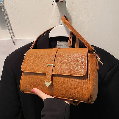 Sieviešu ikdienas soma ar garu rokturi