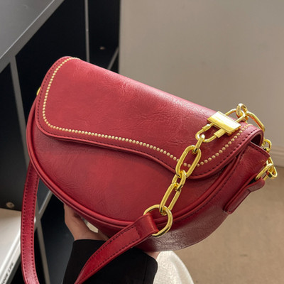 Eko ādas rokassomiņa ar magnētisku sprādzi