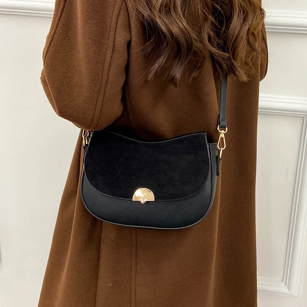 Ikdienas plecu soma no mākslīgās ādas