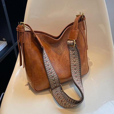 Moteriška retro eko odos rankinė su plačia rankena per petį