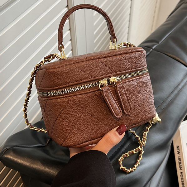 Steppelt kézitáska eko bőrből - bőrönd típusú