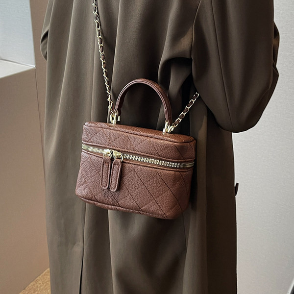 Steppelt kézitáska eko bőrből - bőrönd típusú