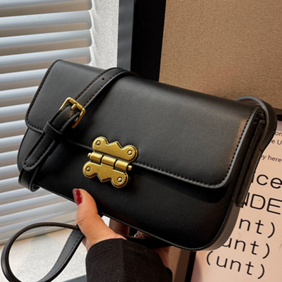 Eco bőr kézitáska cipzárral és mágneses csattal