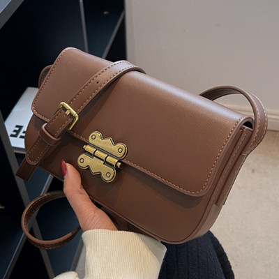 Eco bőr kézitáska cipzárral és mágneses csattal