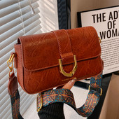 Női bőr válltáska