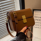 Női bőr táska három színben rögzítéssel