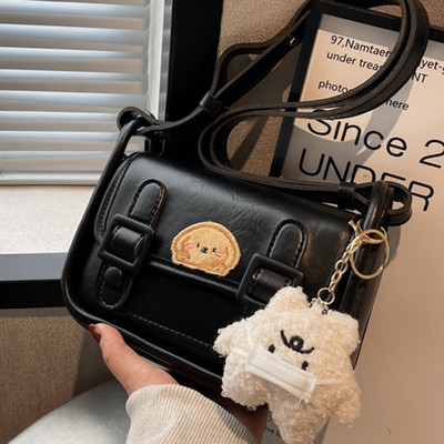 Retro rokassomiņa no eko ādas ar magnētisku sprādzi