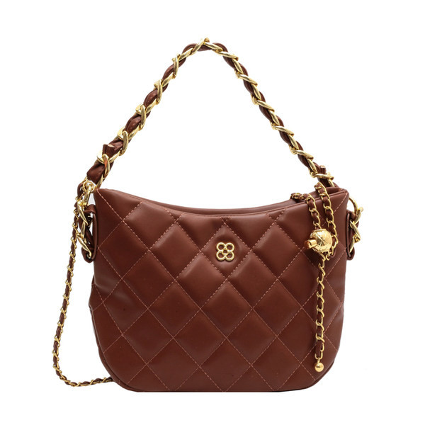 Stepēta eko ādas soma ar metāla elementu sievietēm