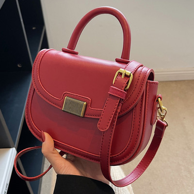 Ikdienas rokassomiņa ar metāla aizdari - četrās krāsās