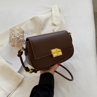 Stilīga rokassomiņa no eko ādas ar metāla aizdari, jauns modelis