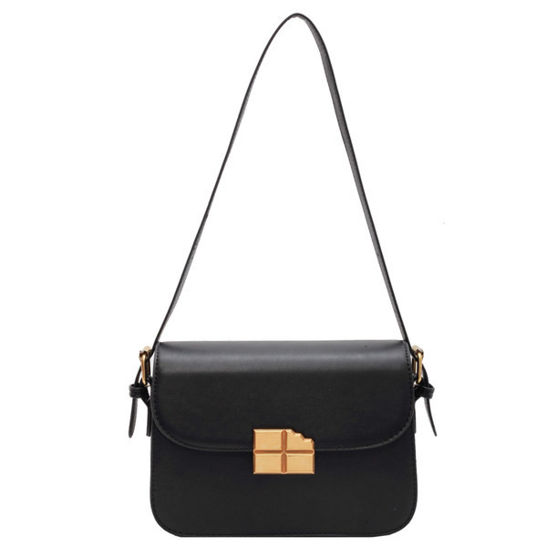 Női bőr táska - fém csattal