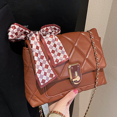 Új modell kézitáska fém csattal és sállal