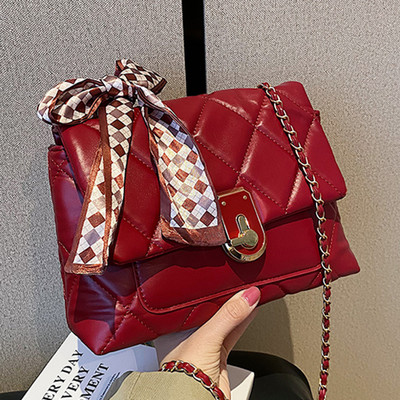 Új modell kézitáska fém csattal és sállal