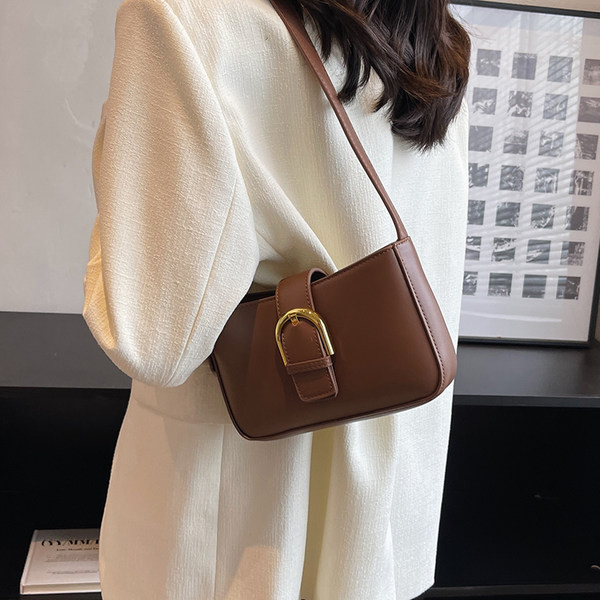 Sieviešu soma ar magnētisku sprādzi ikdienas modelis