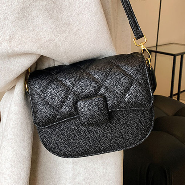 Ikdienas rokassomiņa no mākslīgās ādas vairākās krāsās