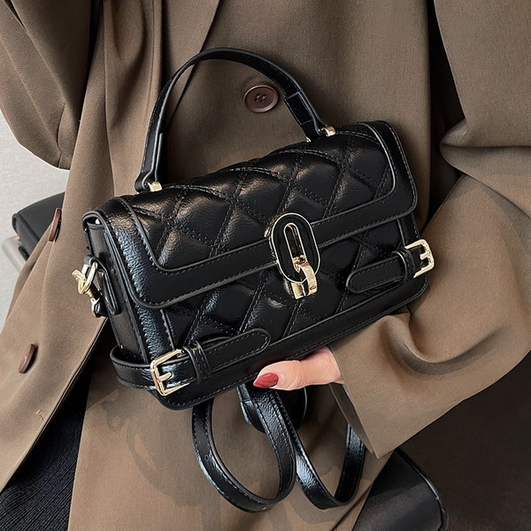 Jauna modeļa sieviešu kvadrātveida soma no mākslīgās ādas ar metāla aizdari