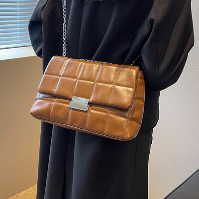 Eko odos rankinė su grandinine peties rankena