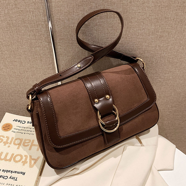 Ikdienas modeļa rokassomiņa ar plecu rokturi un magnētisko sprādzi