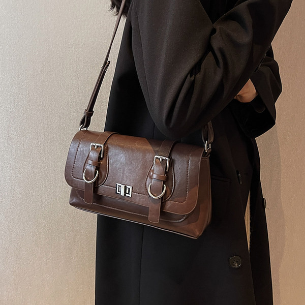 Eco bőr fém csatos alkalmi táska nőknek