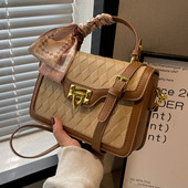 Sieviešu eleganta soma ar šalli