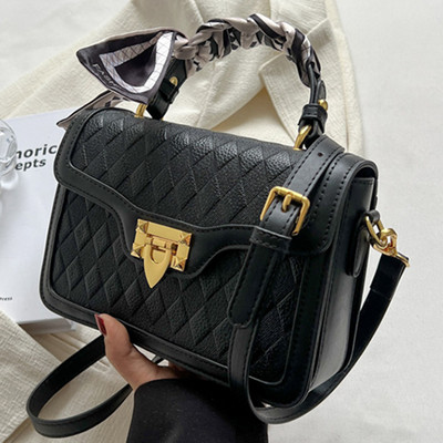 Sieviešu eleganta soma ar šalli