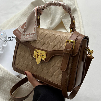 Sieviešu eleganta soma ar šalli