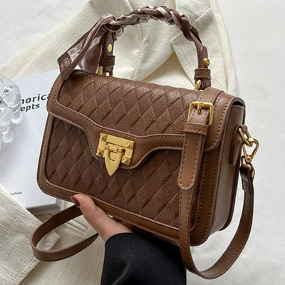 Sieviešu eleganta soma ar šalli