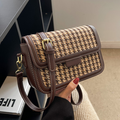 Sieviešu ikdienas soma trīs krāsās