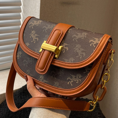 Női bőrtáska két színben