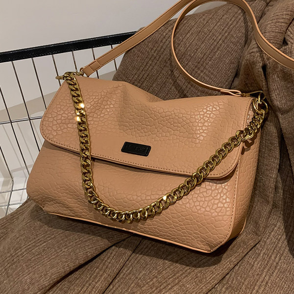 Női Eco bőr alkalmi táska váll fogantyúval