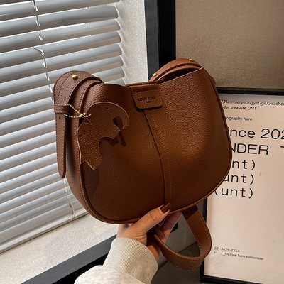 Női eko bőr alkalmi táska cipzárral és mágneses csattal