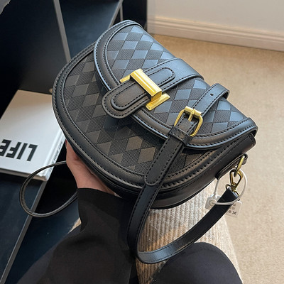 Sieviešu ikdienas soma trīs krāsās