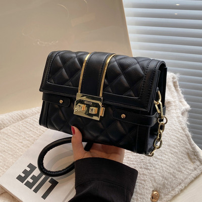 Maza somiņa no eko ādas ar rāvējslēdzēju un metāla elementiem