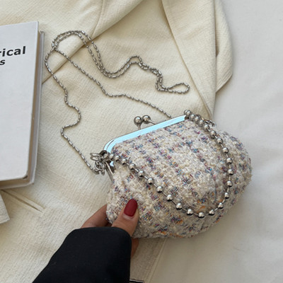 Modern női mini táska fém lánccal