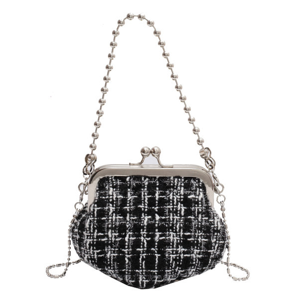 Modern női mini táska fém lánccal