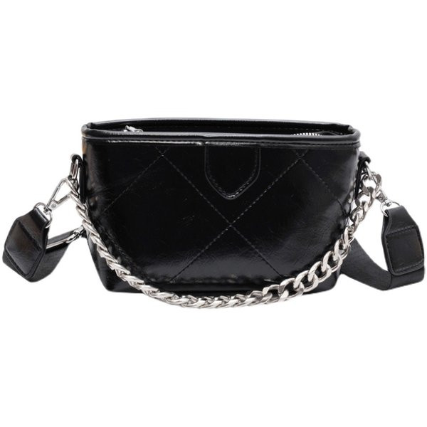 Kis kézitáska széles vállfogantyúval, cipzárral