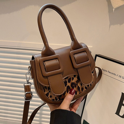 Új modell kis kézitáska több színben