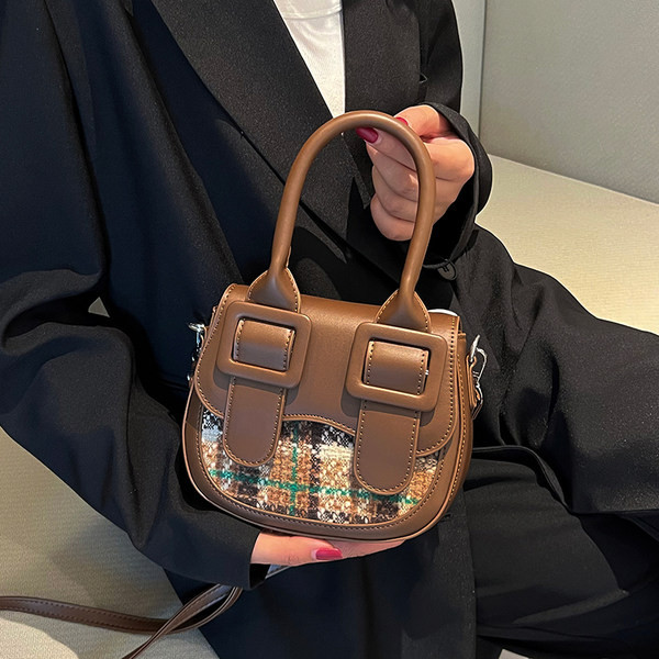 Új modell kis kézitáska több színben