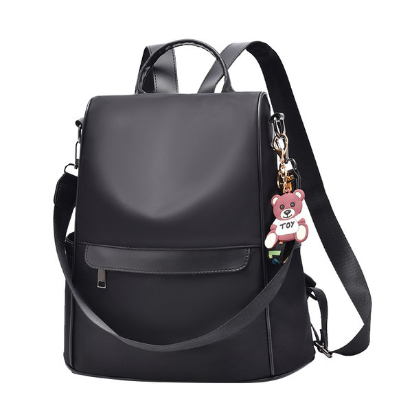 Дамска кожена раница с ключодържател и цип