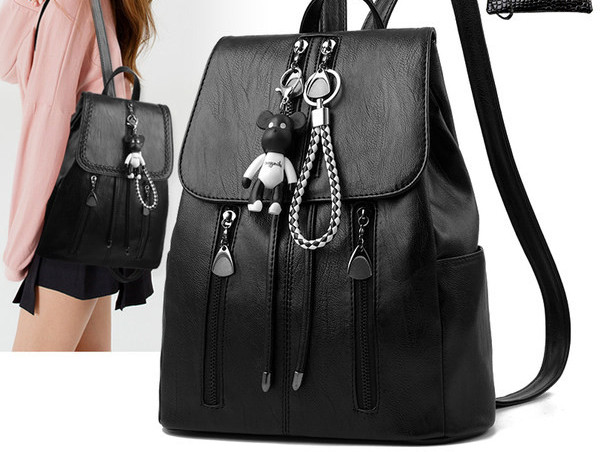 Sieviešu ādas mugursoma ar rāvējslēdzēju un atslēgu piekariņu