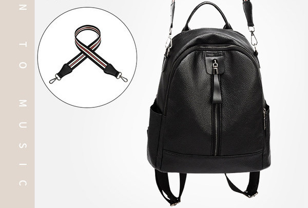 Ženska kožna torba s naramenicama u crnoj boji