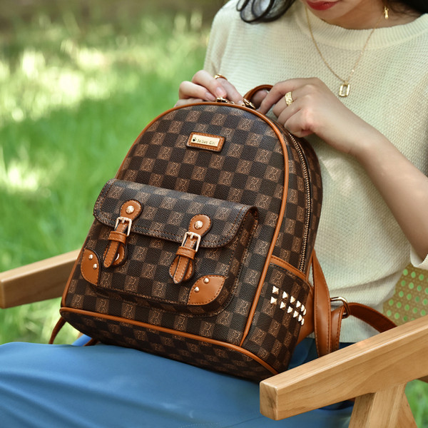 Sieviešu apdrukāta ikdienas mugursoma ar rāvējslēdzēju un sprādzes kabatu