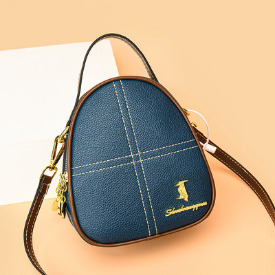 Moderna sieviešu mugursoma ar metāla apdari - vairākās krāsās