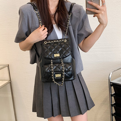 Naujo modelio moteriška odinė kuprinė su metaline grandinėle